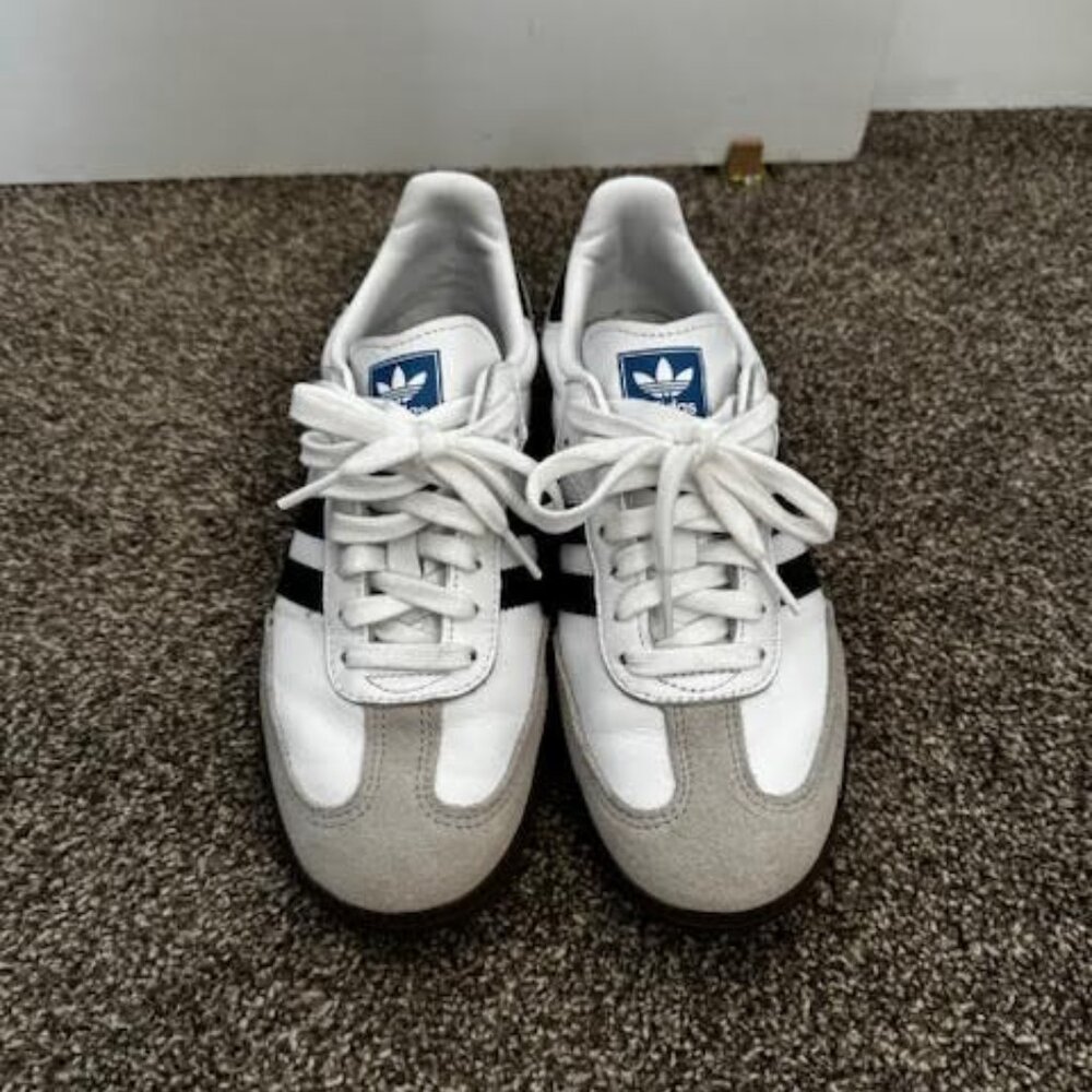 THE Adidas Samba OG